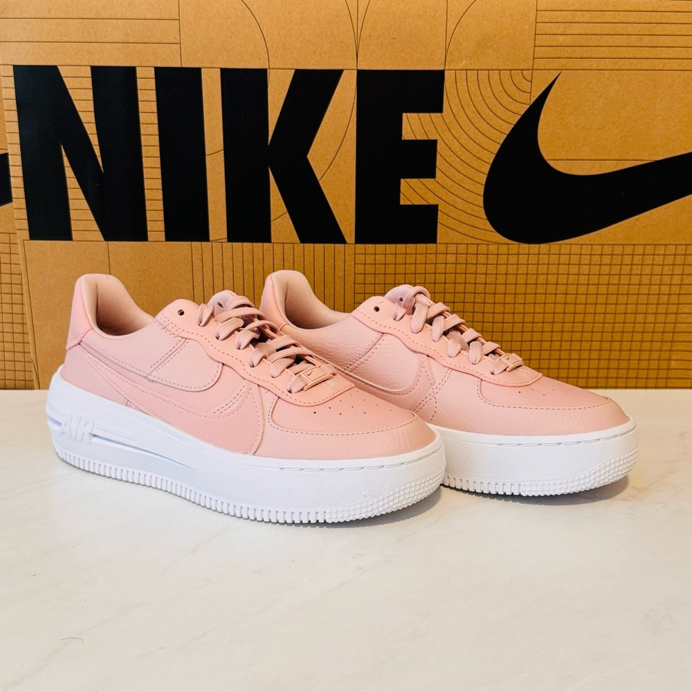 Final Sale!!! 🌺 NIKE 🌺 Nike Air Force 1 PLT.AF.ORM 👟 - Picture 5 of 14